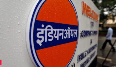 IOC signs USD 7-9 bn long-term LNG import deal with UAE firm