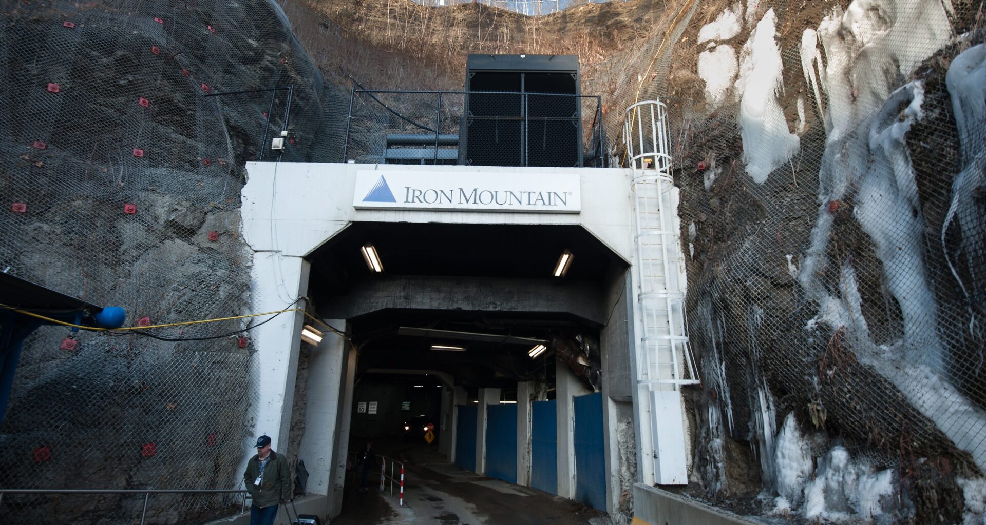 Elon Musk knocks federal retirement system, use of limestone mine