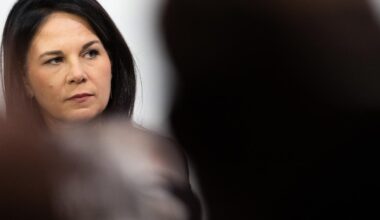 Sicherheitskonferenz in München: Baerbock weist Vance zurück und lobt "wehrhafte Demokratie" in Europa