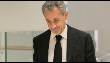 Nicolas Sarkozy s'est vu poser son bracelet électronique, une première pour un ex-président