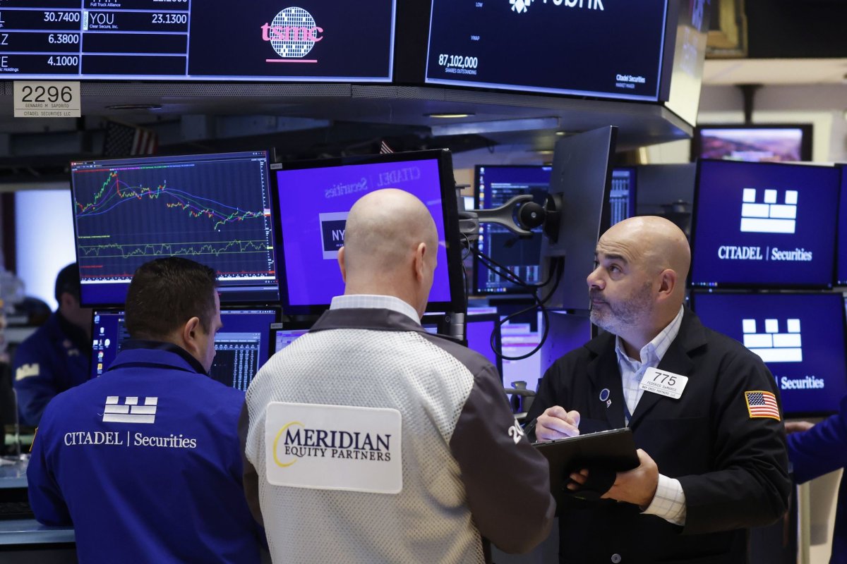 Stock indexes suffer worst losses this year amid consumer, business economic fears