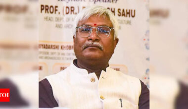 Prehistoric connection between Persia, Bharatvarsha, says NU prof | Nagpur News