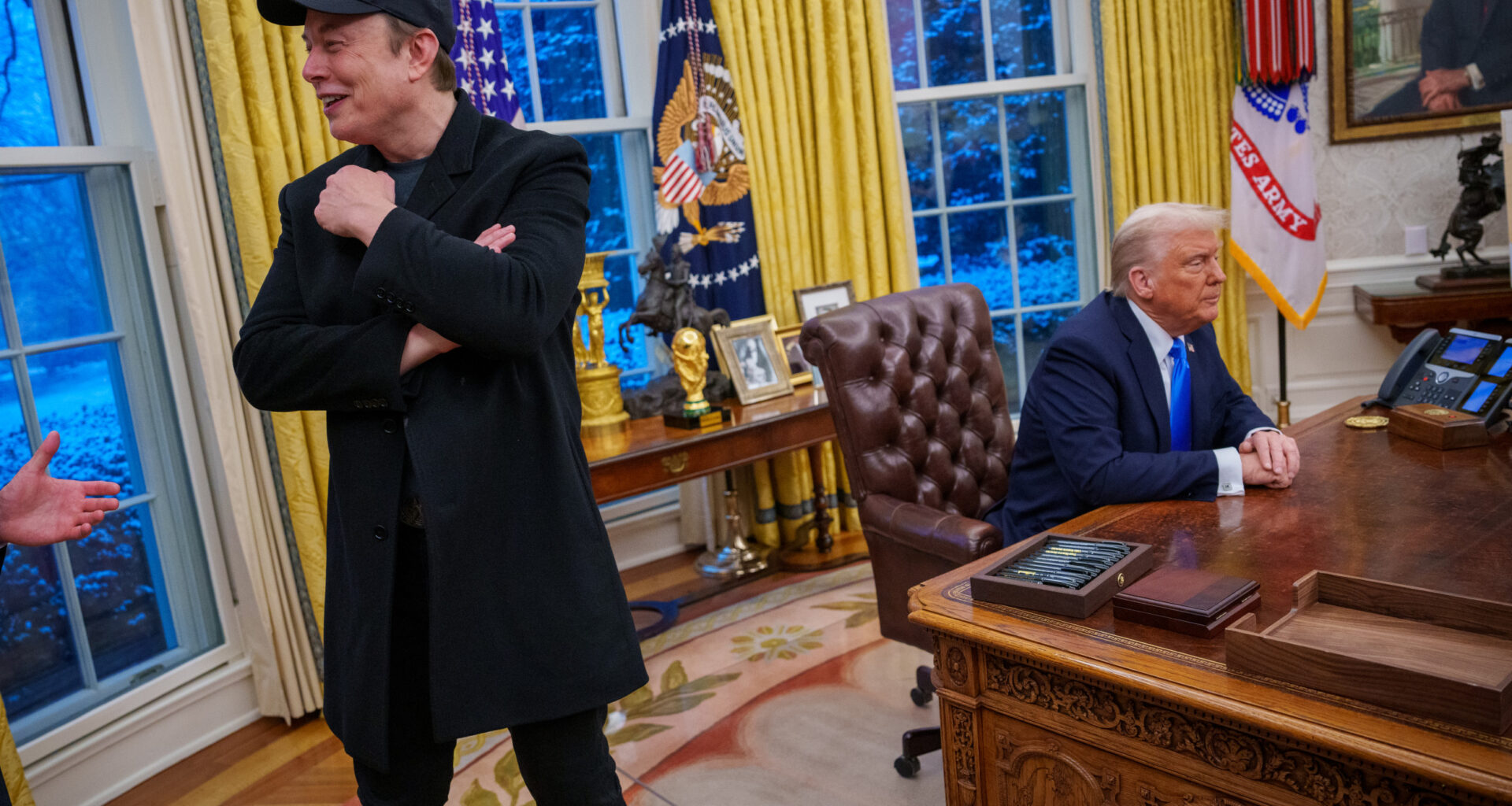 Elon Musk Gives Federal Workers New Deadline To Justify Jobs: DOGE Updates