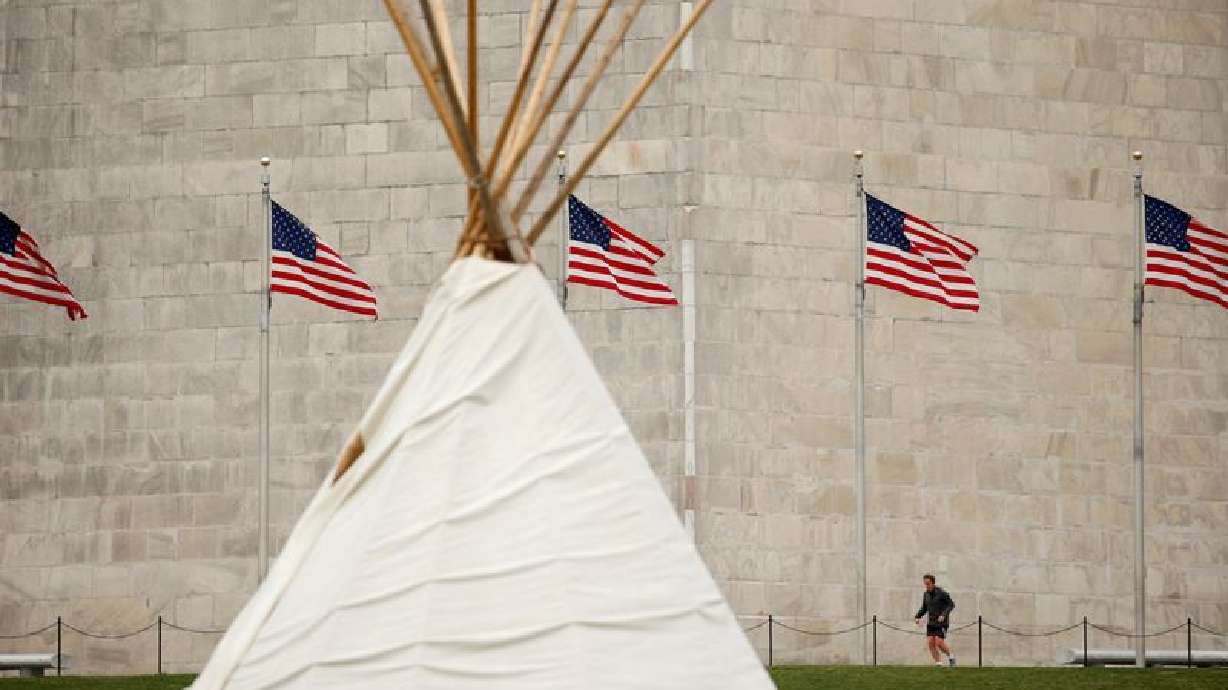 Trump says he wants Keystone XL oil Pipeline to be built