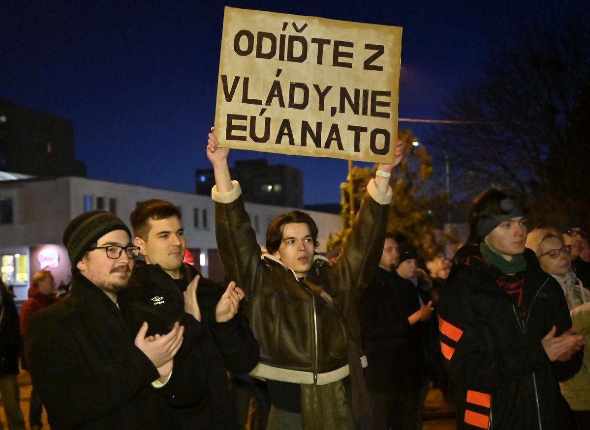 Dissatisfaction growing in eastern Slovakia, Smer bastions join protests