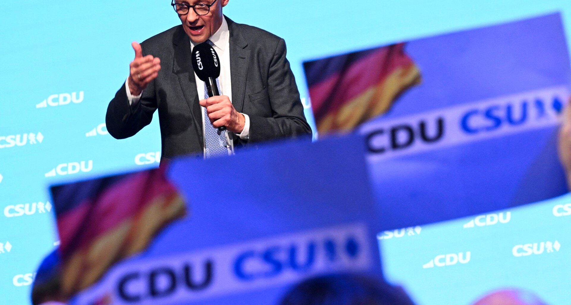 German frontrunner pledges to lead in Europe before key election | Elections News