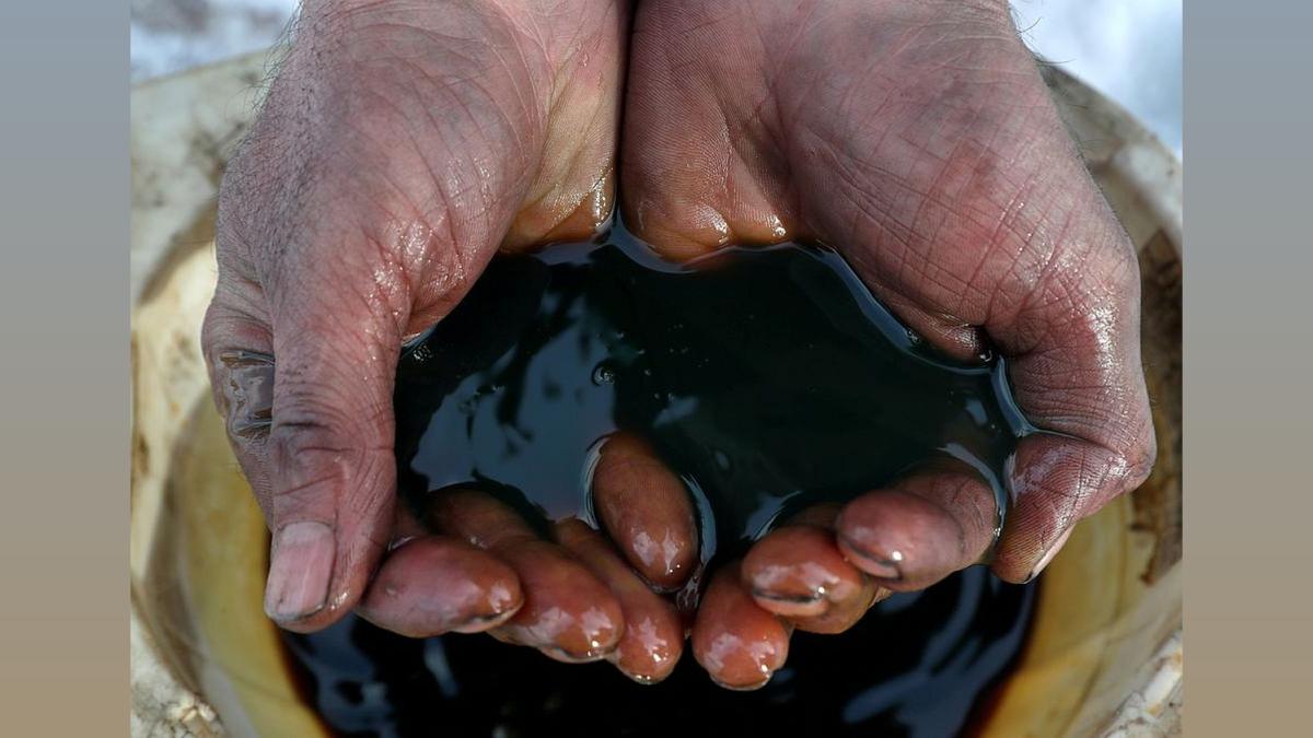 Oil India Profit Drops 23% on Lower Oil Prices - Q3 FY25