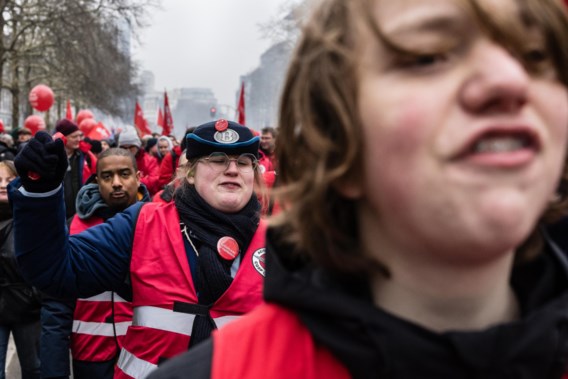 Na de kleintjes gaan ook grote spoorbonden “roterend staken”: valt het spoor nu van maart tot juli stil?