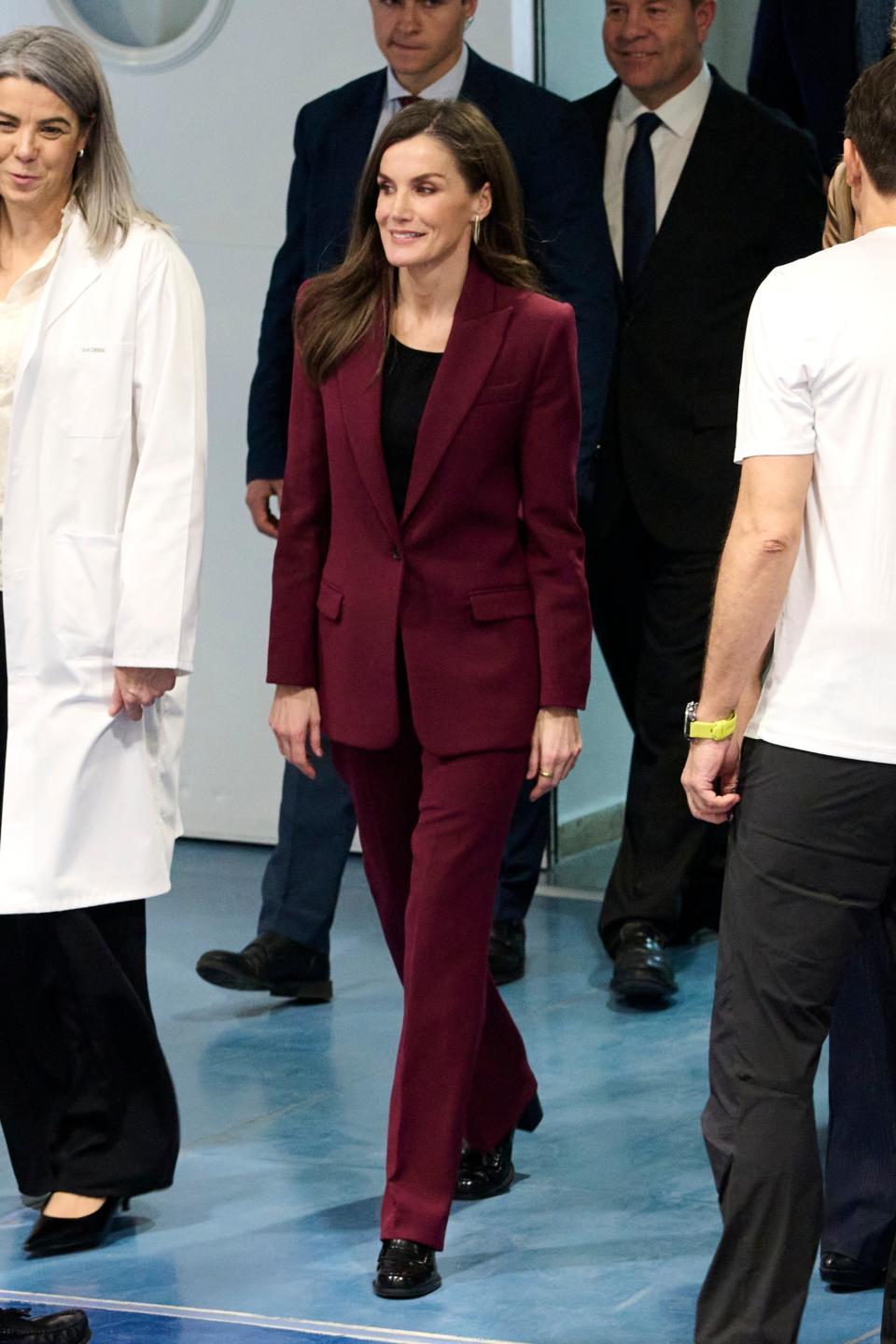 Queen Letizia, Bleis Madrid, Massimo Dutti, National Hospital of Paraplegics, Toledo, Spain