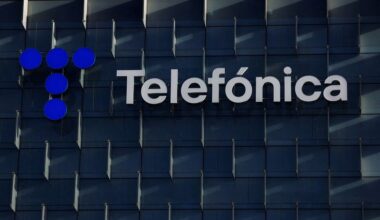 Telefonica hires JPMorgan to sell its Mexican business, Cinco Dias reports
