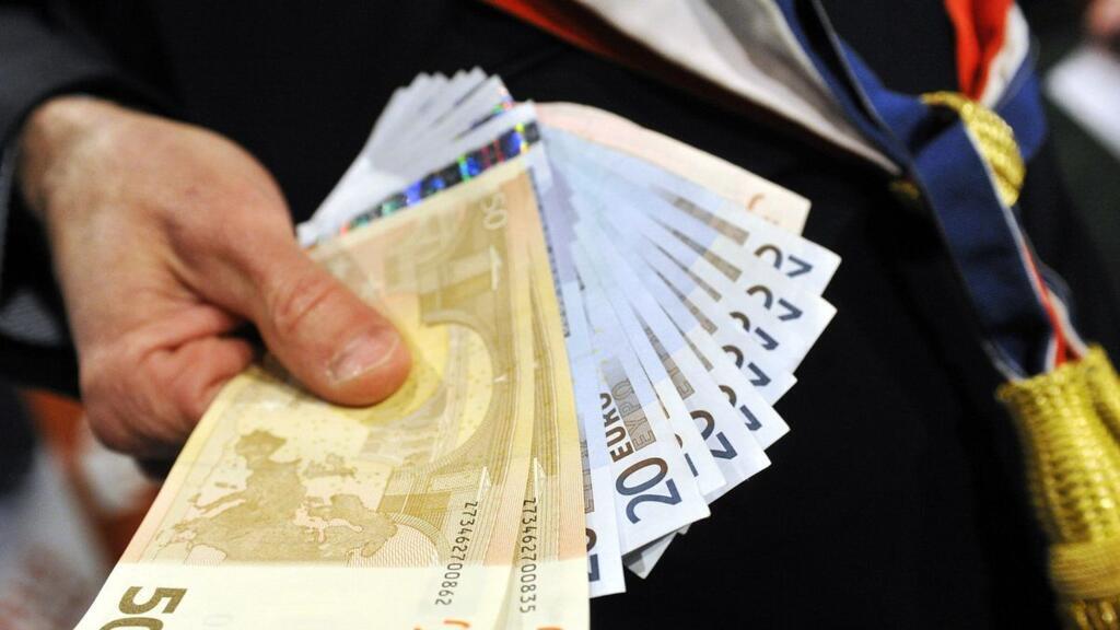 Transparency report warns of rising corruption, France slips in rankings