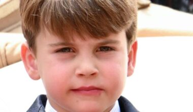 Prince Louis's cheeky six-word remark to Princess Kate's mum | Royal | News