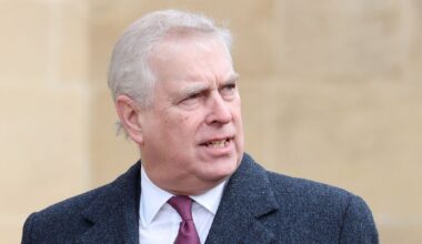 Prince Andrew to 'make millions sharing contacts in secret deal' | Royal | News