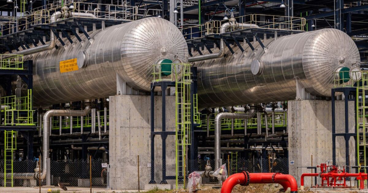 Africa: The £16bn oil refinery that'll be continent's largest transforming a huge country | World | News