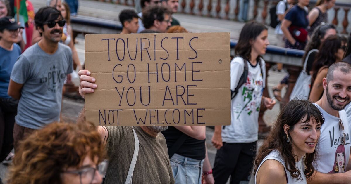 Spain chaos as anti-tourism protestors plan new protests in holiday hotspots | World | News