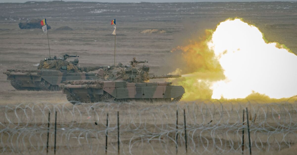 Brit troops lead NATO show of force right on the Ukrainian border | World | News
