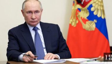 Putin napovedal krepitev oboroženih sil, nad Ukrajino izstreljeno rekordno število brezpilotnikov