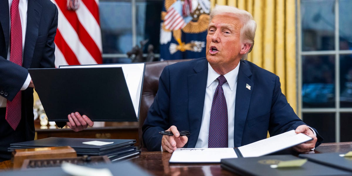 Billionaires, Execs Urge Trump to Rethink Canada, Mexico Tariffs