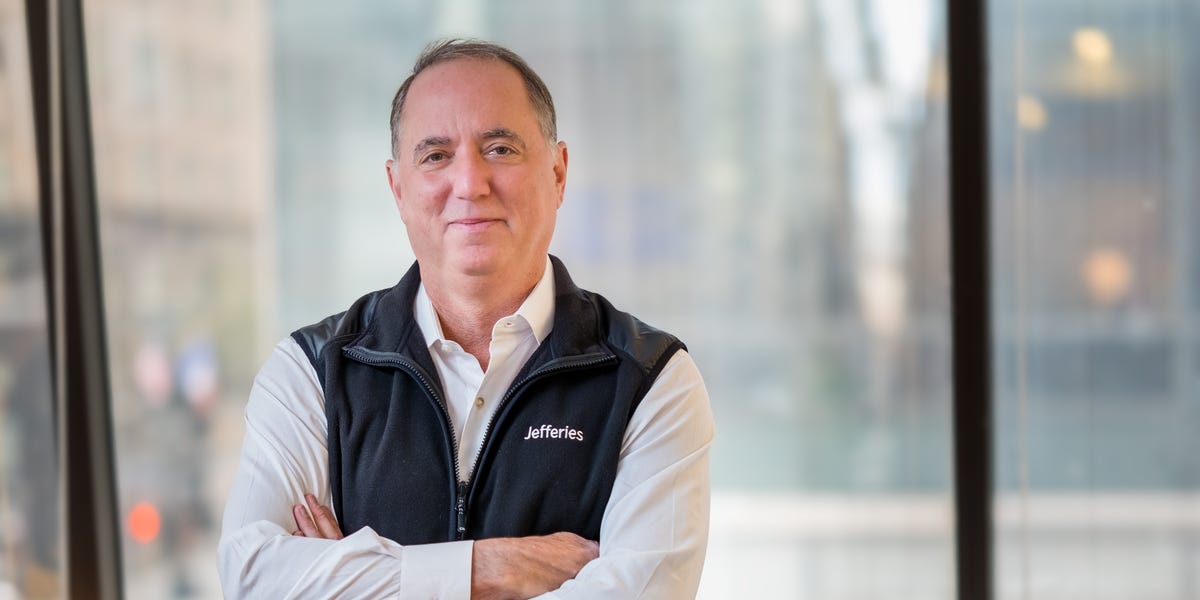 Jefferies CEO Handler Sends Memo to Staff About Young Banker's Death
