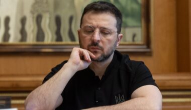Volodymyr Zelensky dit être prêt à des négociations directes avec Vladimir Poutine