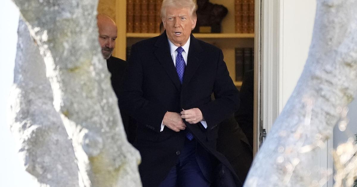 Trump creates council for 'energy dominance,' boosts natural gas exports and offshore drilling | National News