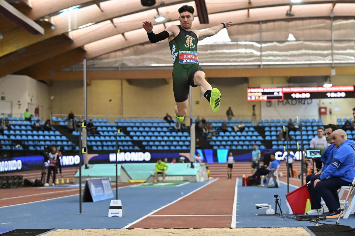 Jaime 'Aerolíneas' Guerra abre a lo grande el Campeonato de España con un vuelo de 8,14 metros