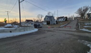 Iowa State Patrol, multiple sheriff's agencies on scene in Norway neighborhood | Top Stories