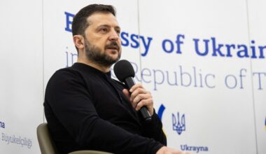 Zelensky says 'ready' to resign to exchange peace, Ukraine's NATO membership - World