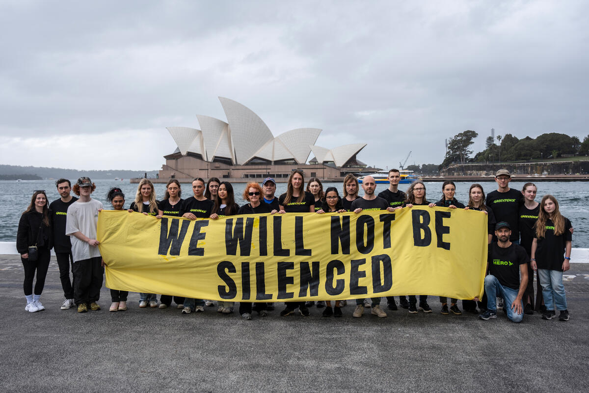Global Week of Action - Solidarity against Energy Transfer lawsuit in Sydney. © Greenpeace / Toby Davidson
