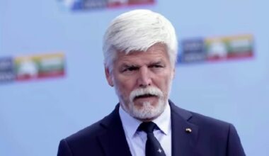 Czechia hands over 1.6m shells to Ukraine and guarantees more deliveries until April