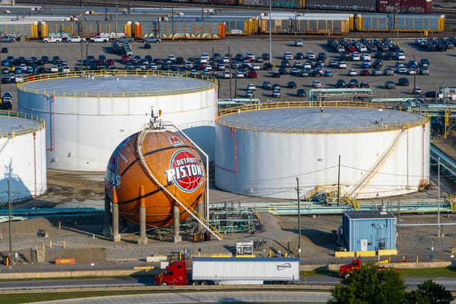 Company officials at Marathon Petroleum Corp. have previously acknowledged the Detroit oil refinery is built to refine heavy Canadian crude oil in its production of gasoline, diesel and other petroleum products.