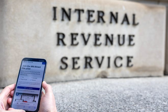 Using IRS Direct File at the Internal Revenue Service building on April 05, 2024, in Washington, D.C.