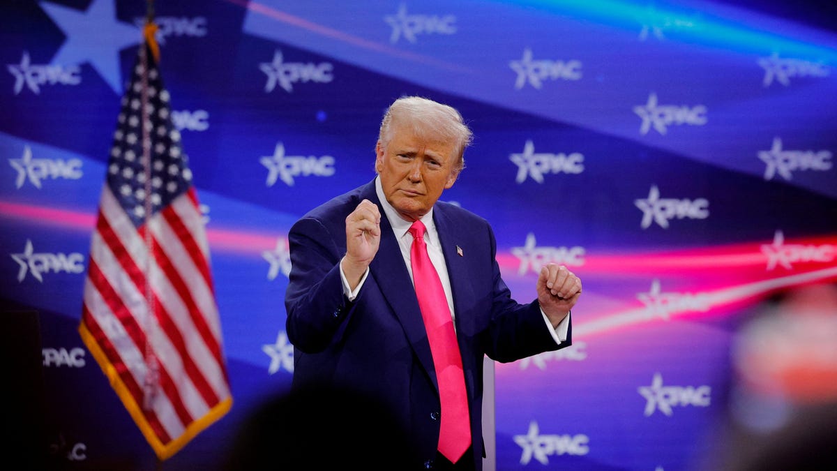 Trump rides high with GOP critics out in the cold