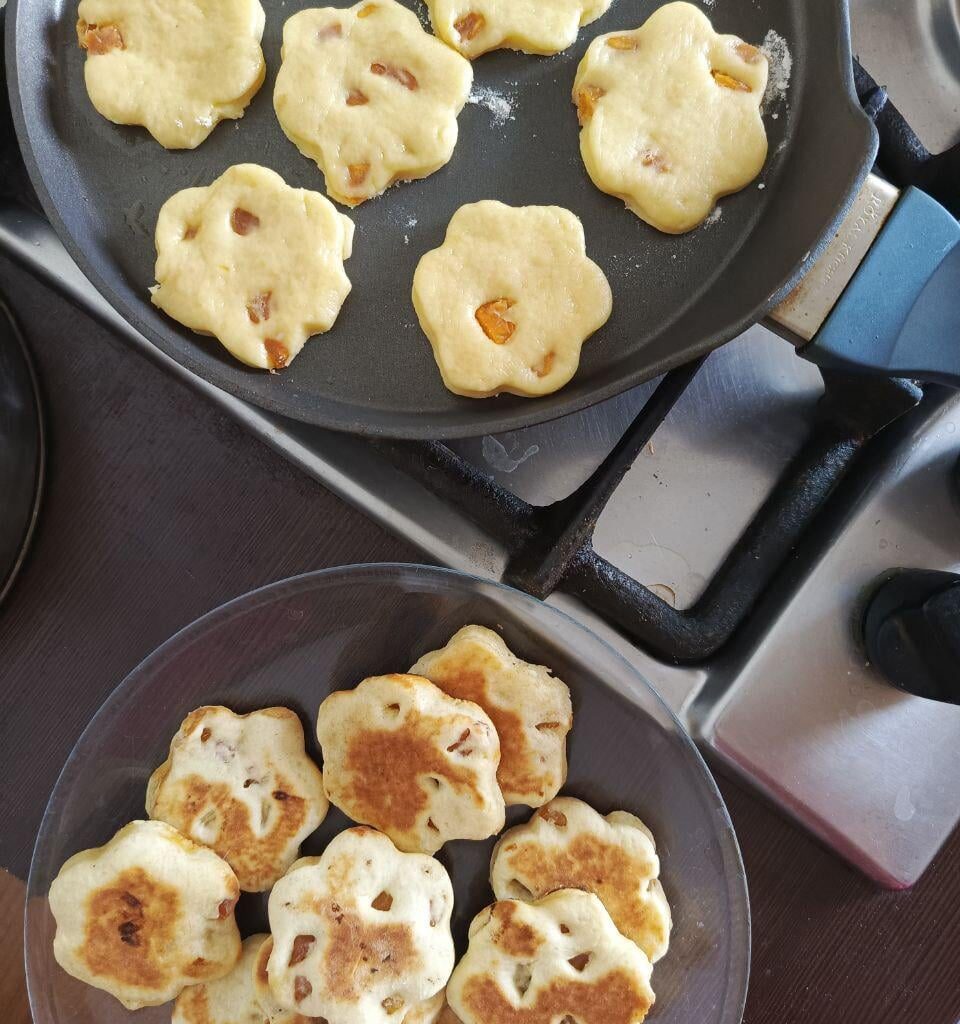my attempt at making welsh cakes