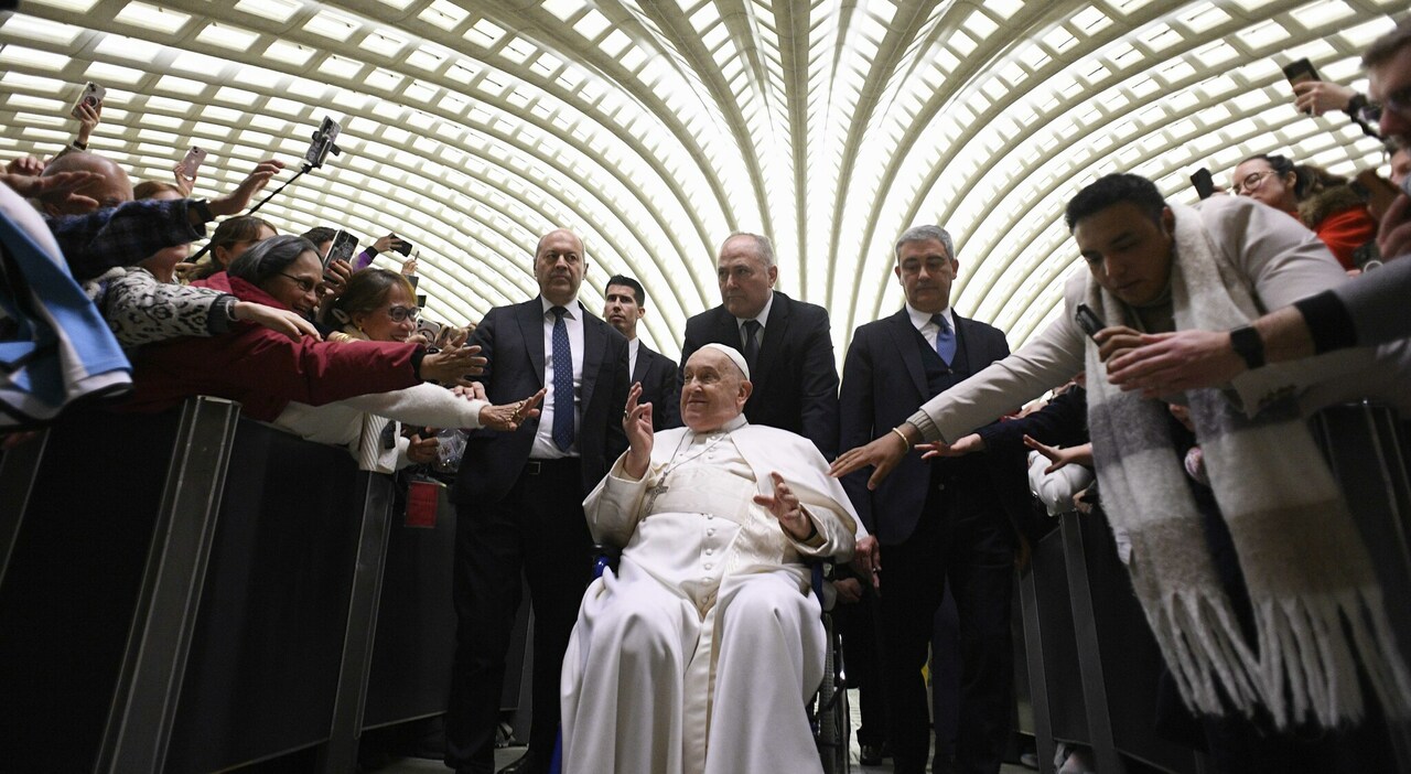 Papa Francesco, quella bolla in ospedale per fermare corvi e trame