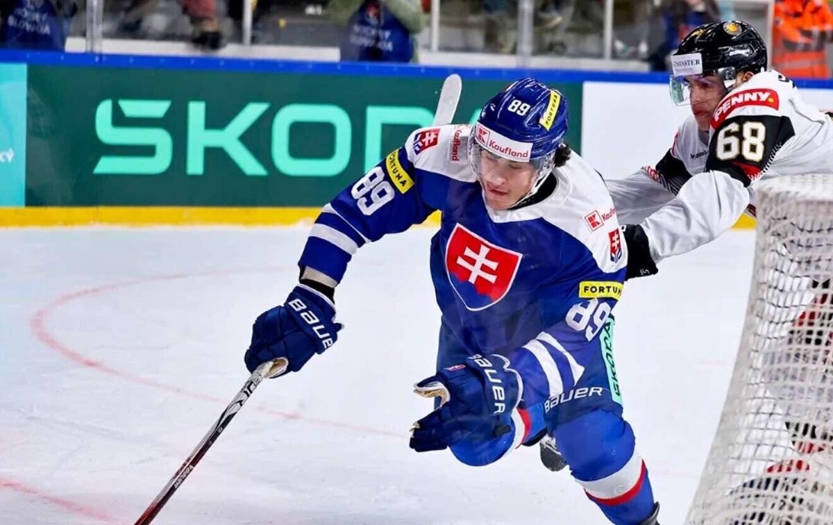 Velebil ho Handzuš aj Ramsay. Talent kosil v Amerike trávu, teraz ohúril Slovensko - SME