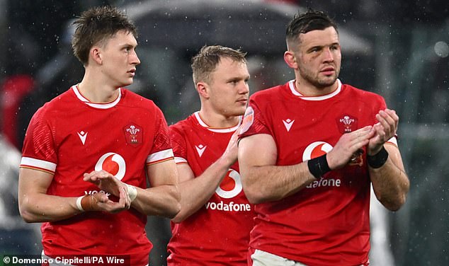 Wales, who have lost their last 13 Test matches, will stay in their red kit as the home team