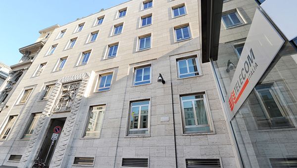 Piazza Affari: positiva la giornata per Telecom Italia
