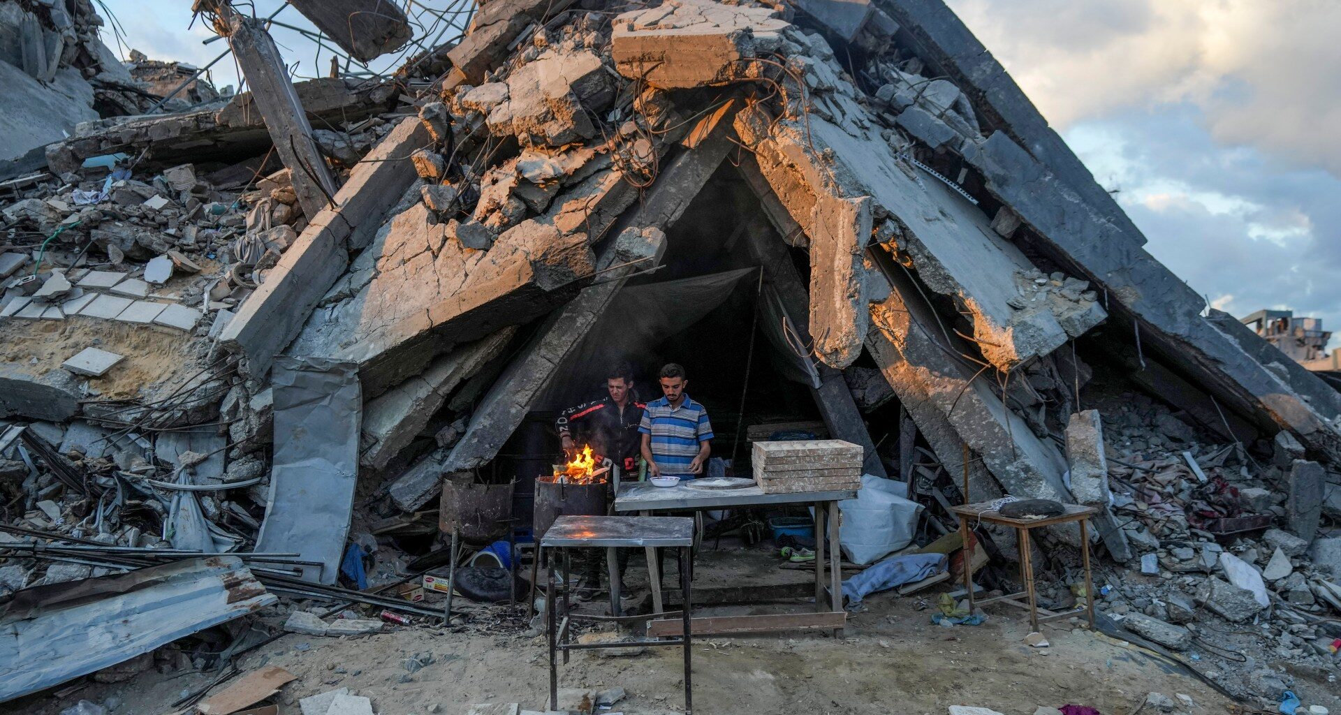 US officials walk back elements of Trump’s Gaza ‘takeover’ plan | Israel-Palestine conflict News