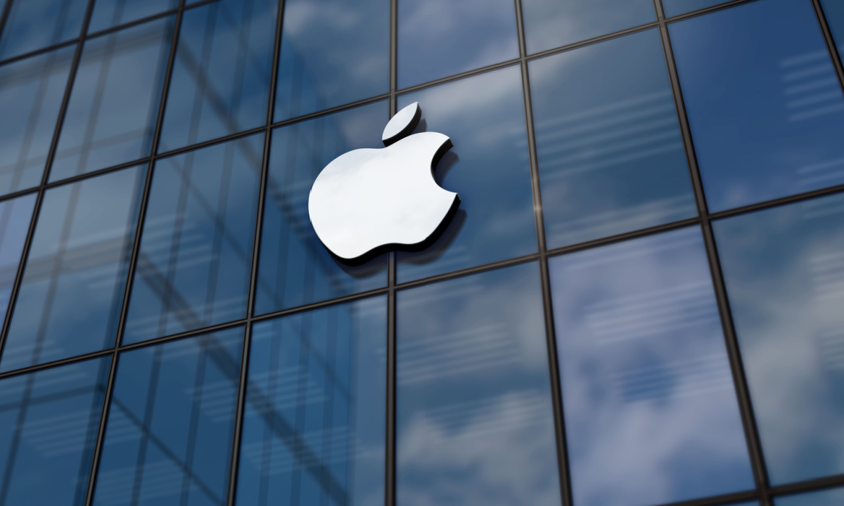 UK Orders Apple to Allow Access to User Data