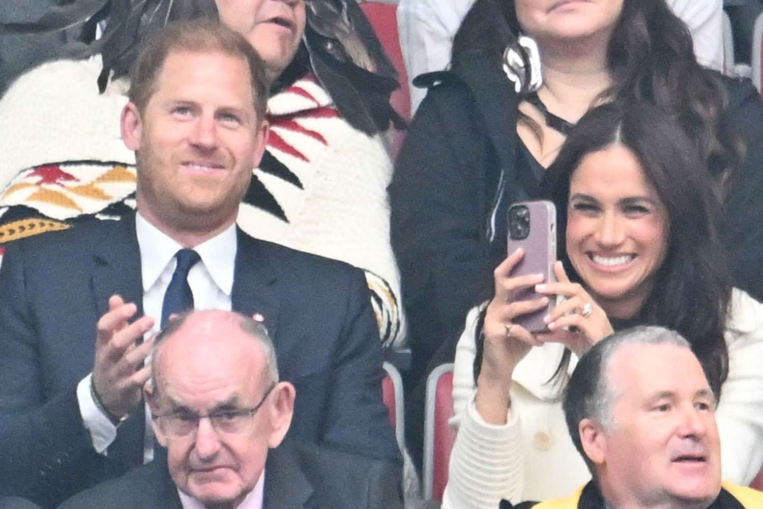 Meghan Markle and Prince Harry Have a Jumbotron Moment at Star-Studded Invictus Games Opening Ceremony