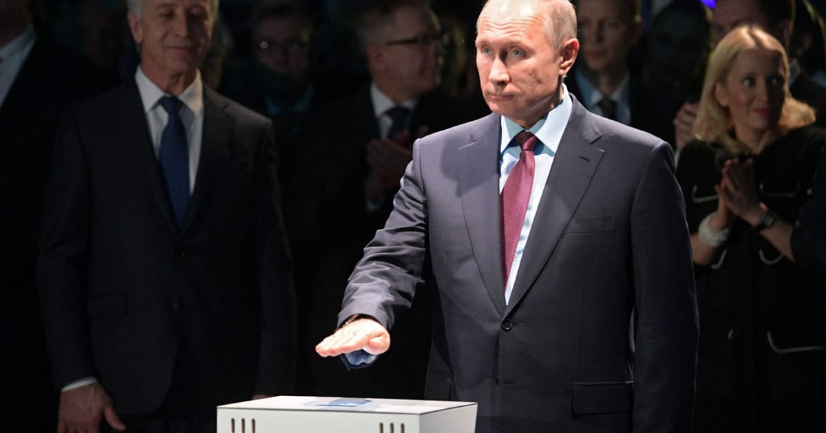 EU lets Russian LNG slip in new sanctions package – POLITICO