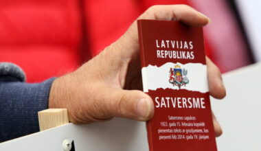 Requirement to use Latvian language pre-election campaigns complies with the Constitution