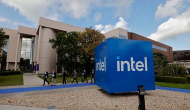 Ireland must ramp up incentives for computer chip industry, says Intel – The Irish Times