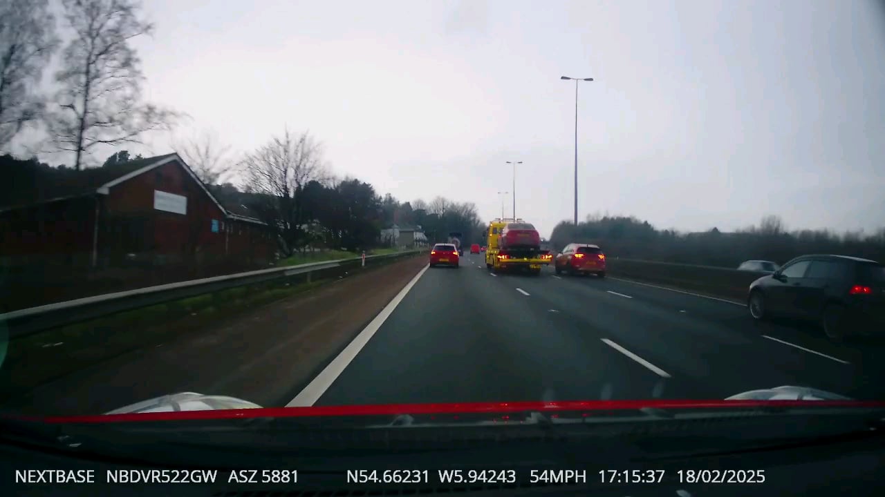 R Plate driver on M2 Hill section this evening [not my footage]