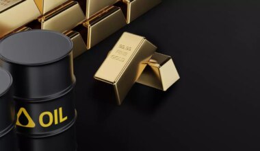 Bullion & Crude: Precious metals shine even as crude oil struggles