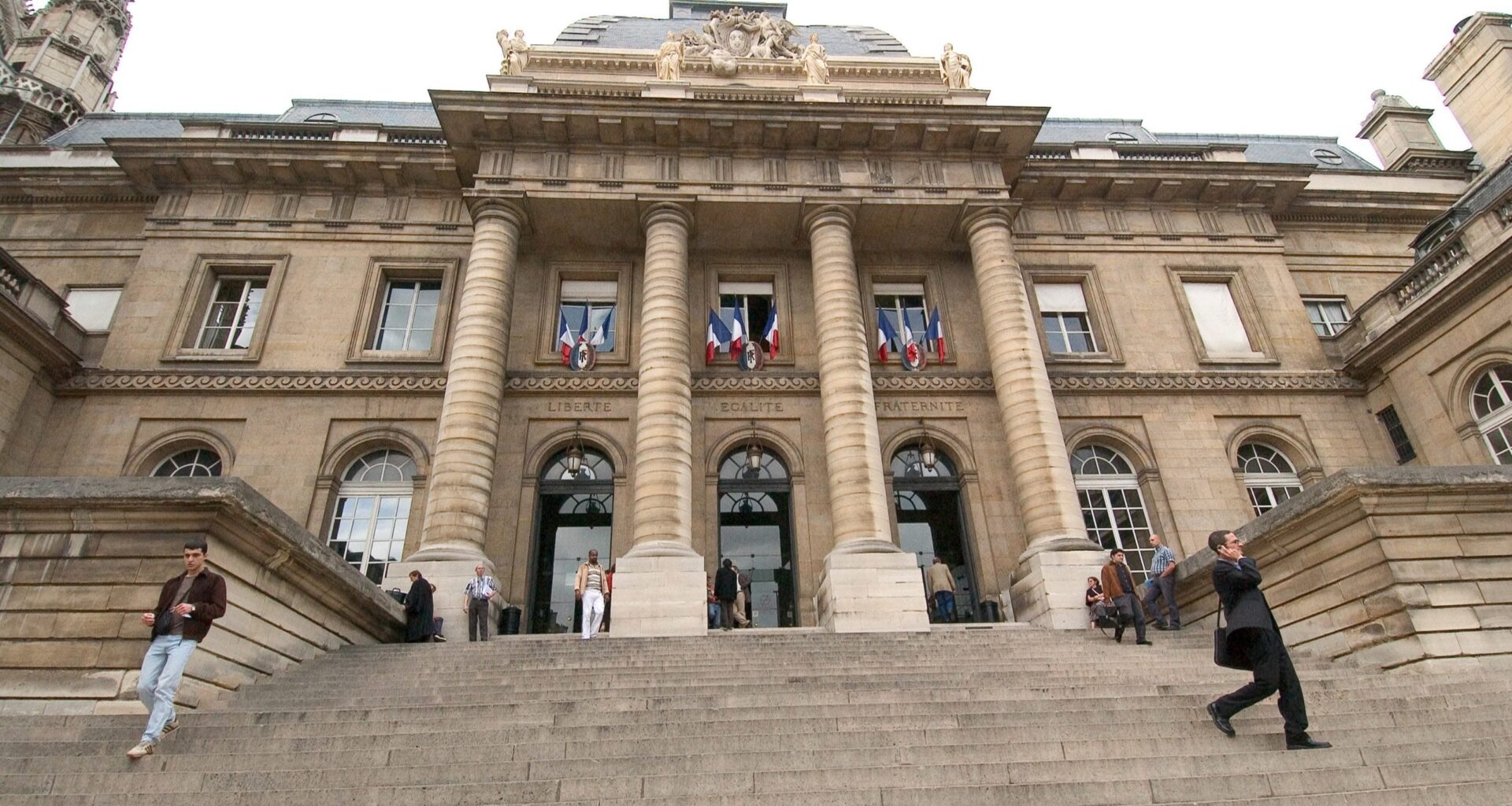 Attentat de la Basilique de Nice : l’accusé reconnait les faits mais prétend avoir tout oublié