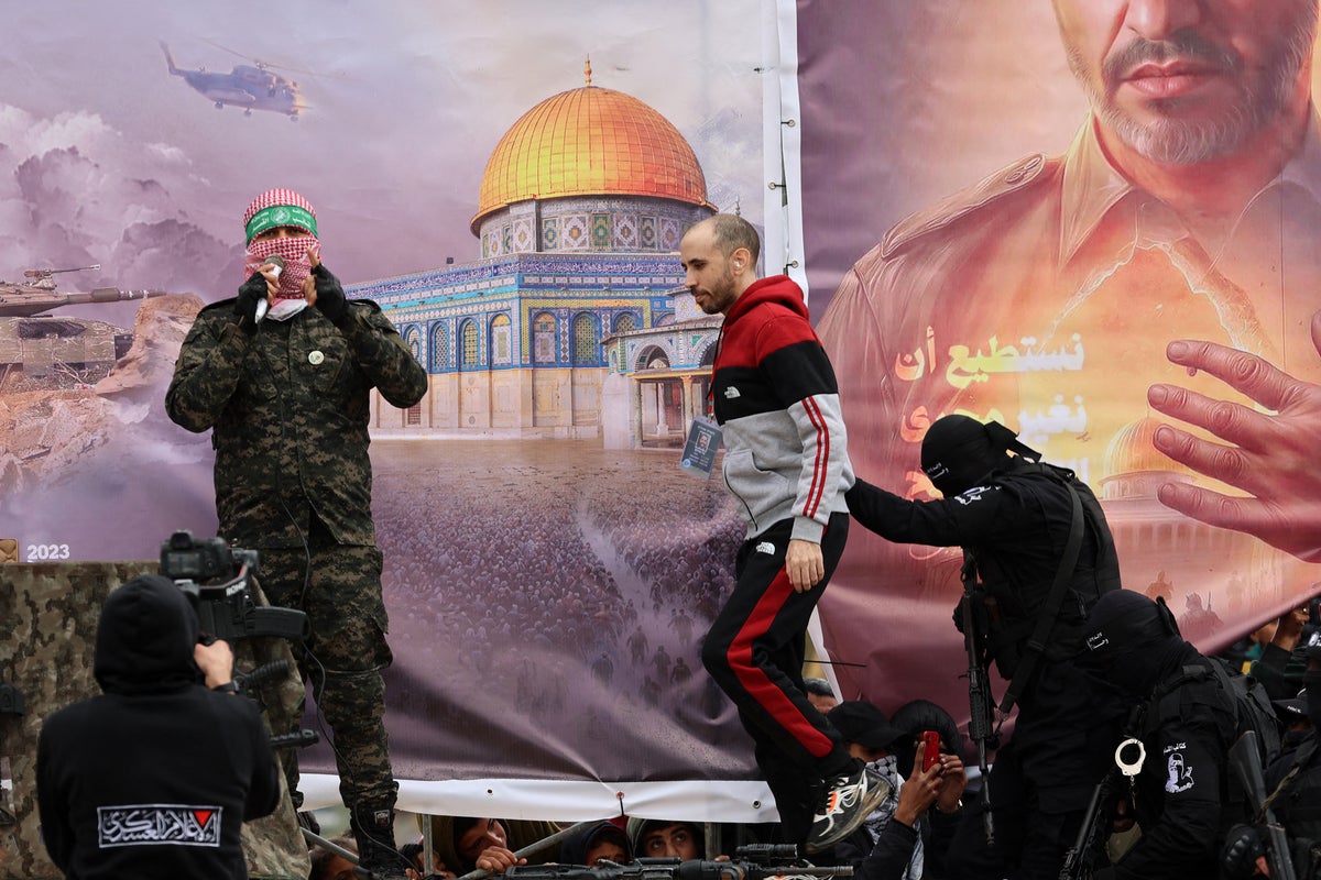 Two Israeli hostages including Avera Mengistu released by Hamas as Israel to free Palestinian prisoners