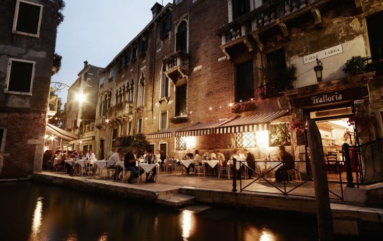If the problems are ironed out, passengers can arrive for dinner in Venice (Photo: Gary Yeowell/Getty Images)