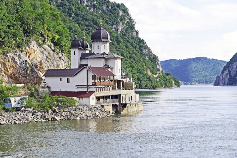 How Serbia Allures International Tourists from US, UK, Spain, China, France, Italy, Netherlands, Australia and New Zealand with Unmissable Attractions and Nonstop Flights That Make It a Global Travel Industry Phenomenon